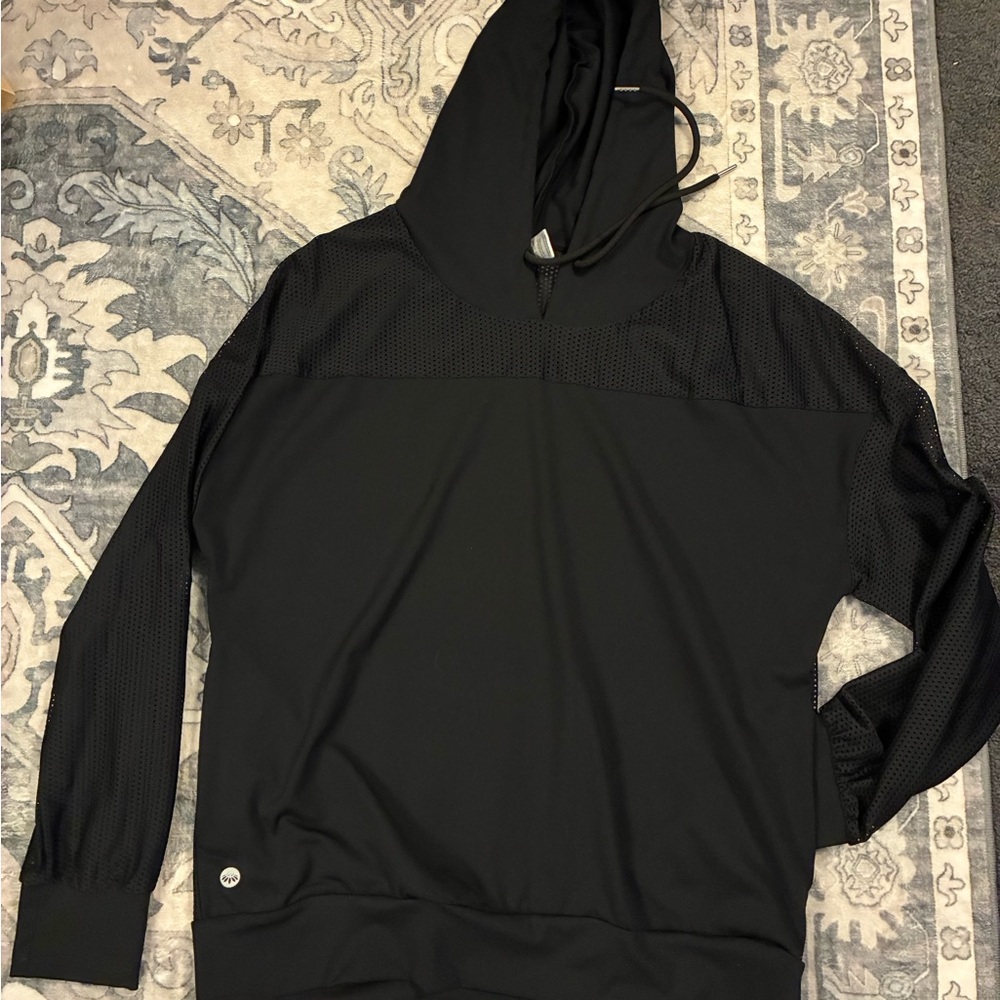 Senita Athletics Black Hooded Performance Pullover